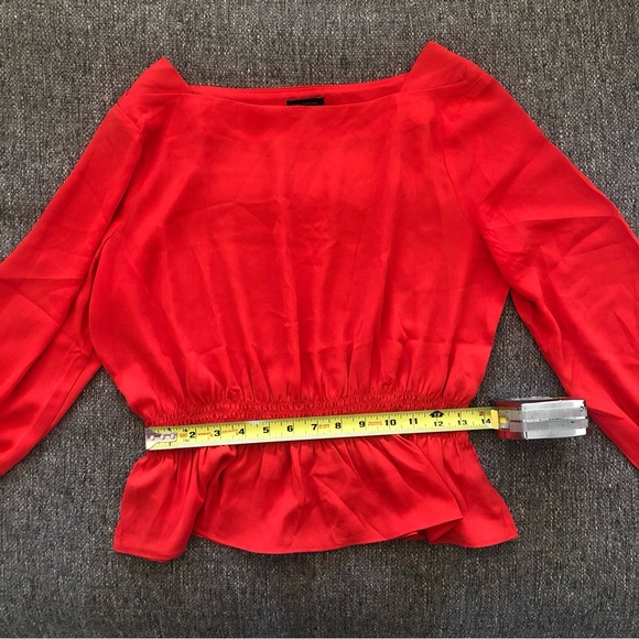 ANN TAYLOR POPPY RED BOAT NECK CINCHED SMOCKED WAIT PEPLUM BLOUSE TOP NWOT SMALL - Picture 4 of 5